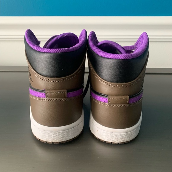 Jordan 1 - Picture 2 of 5